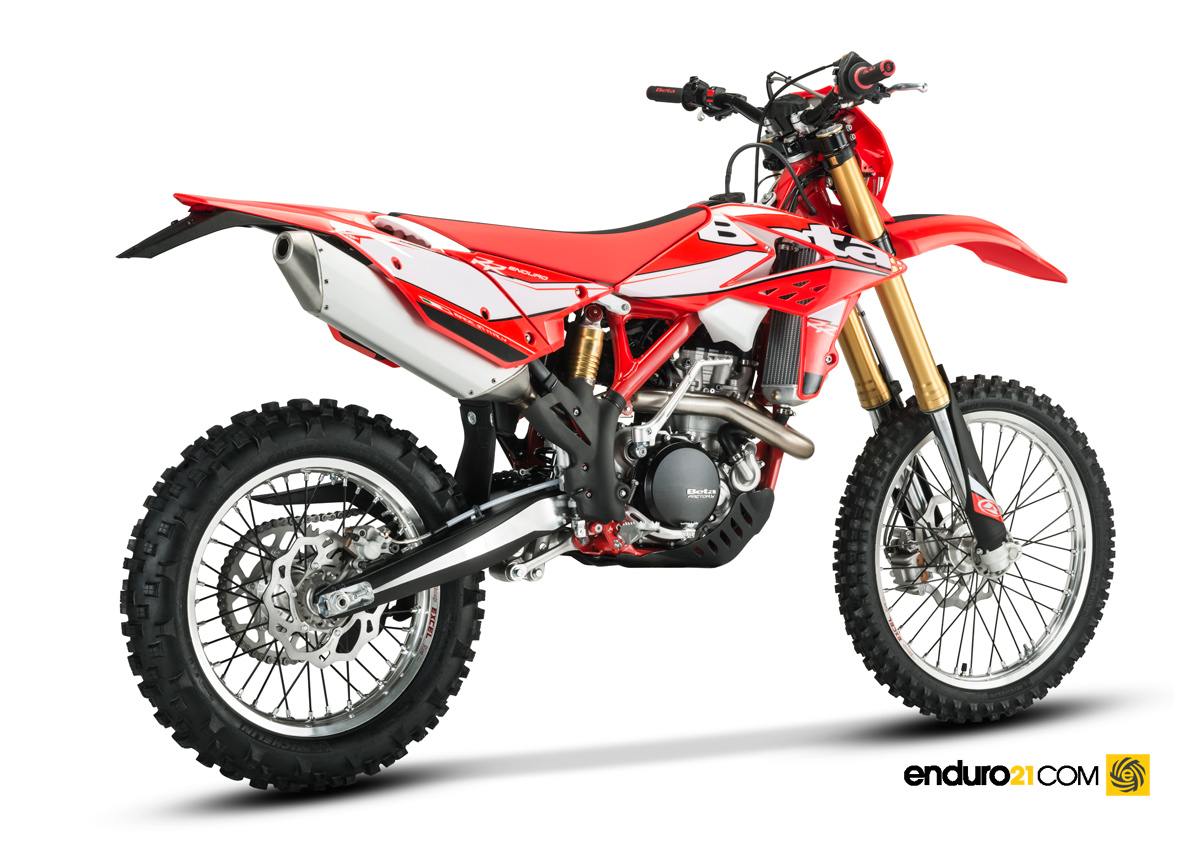 beta-2017-enduro_rr-4t-my-17-rear_1200