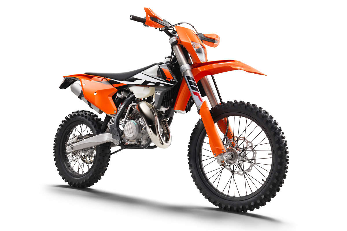 First Look: 2017 KTM 125 & 150 XC-W