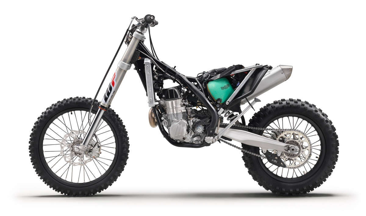 ktm-2017-enduro_450-exc-f_stripped_-90_left_1200