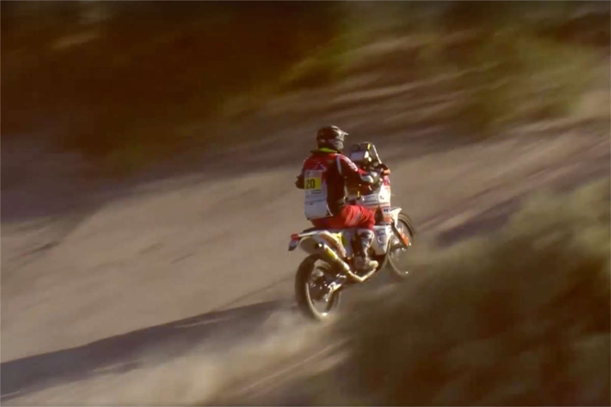 Ivan Jakes gets Hit by lightning at Dakar & races on