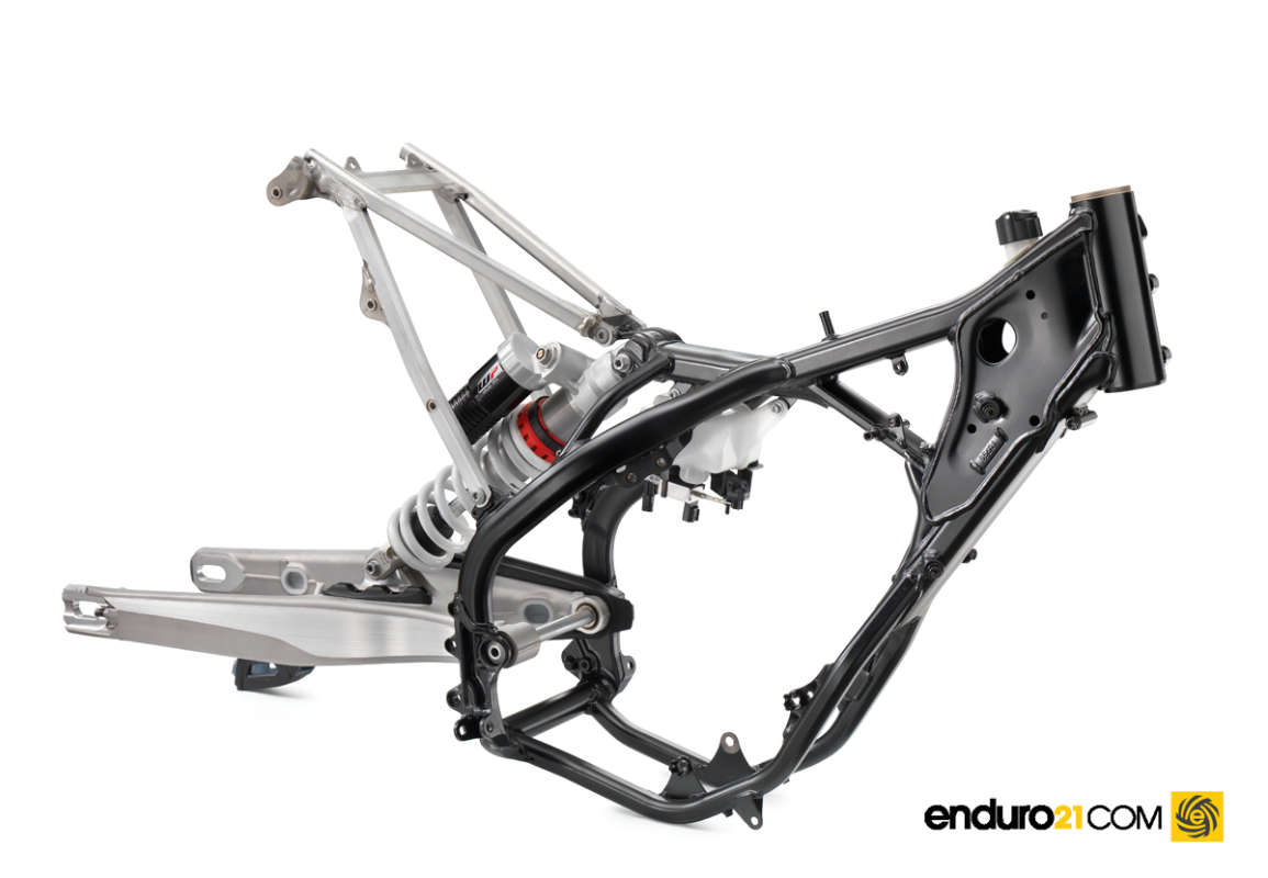 ktm-300-exc-tpi-2-stroke-fuel-injected-enduro-2018_5
