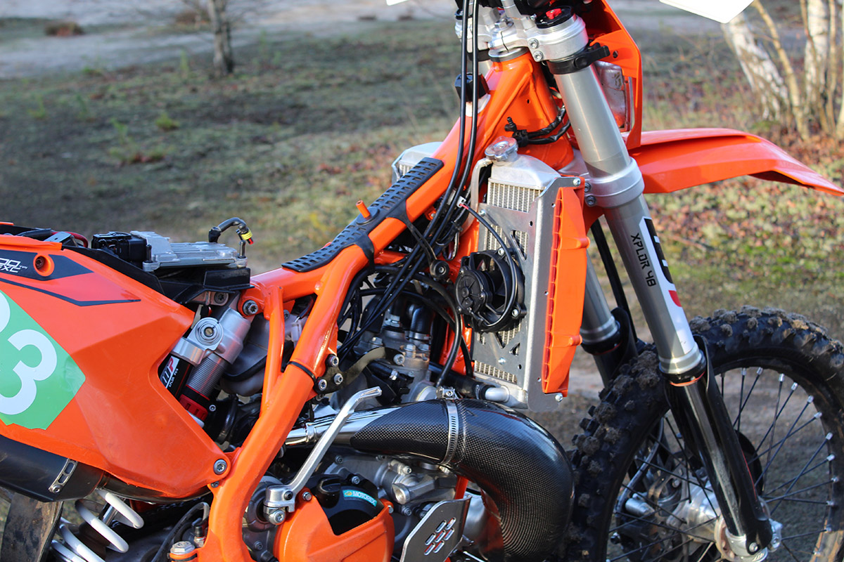 enduro_engineering_radiator_guards_enduro21_ktm_300_exc_tpi_det_p13174