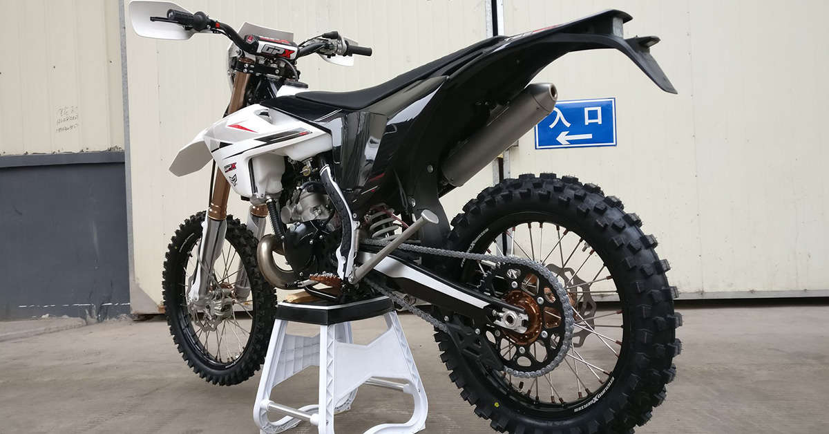 First Look: GPX Moto TSE250R Chinese Two-Stroke