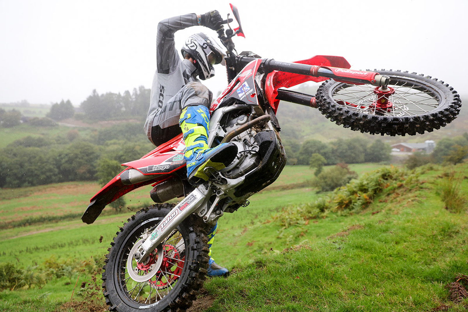 buildbase_honda_wp-test_enduro21_560