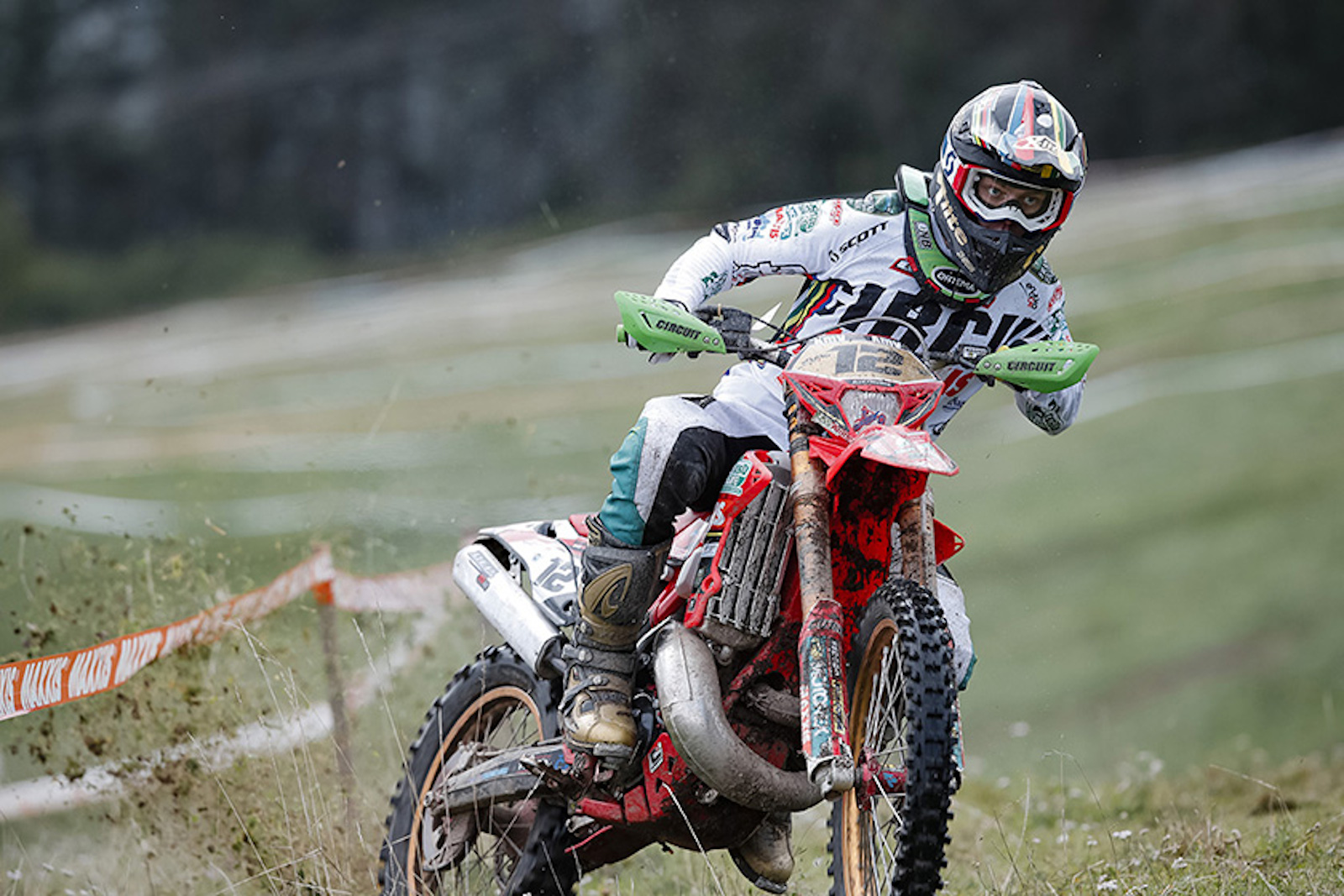 2019 Enduro World Championship final standings for all classes 