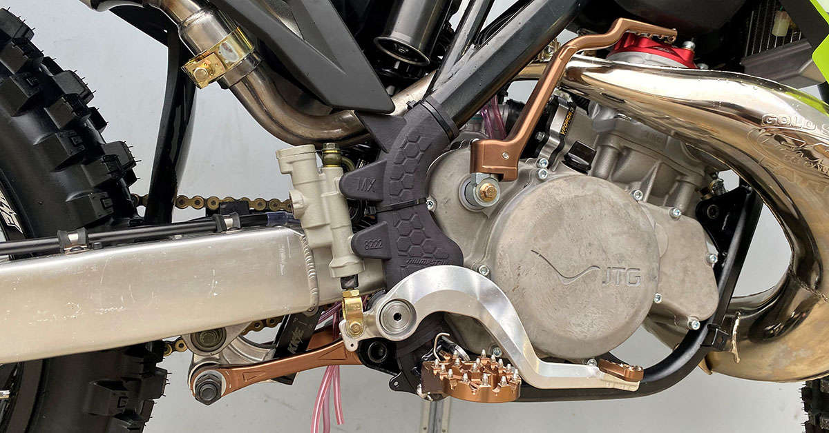 First Look: New Thumpstar 250 & 300 two-stroke off road motorcycles 