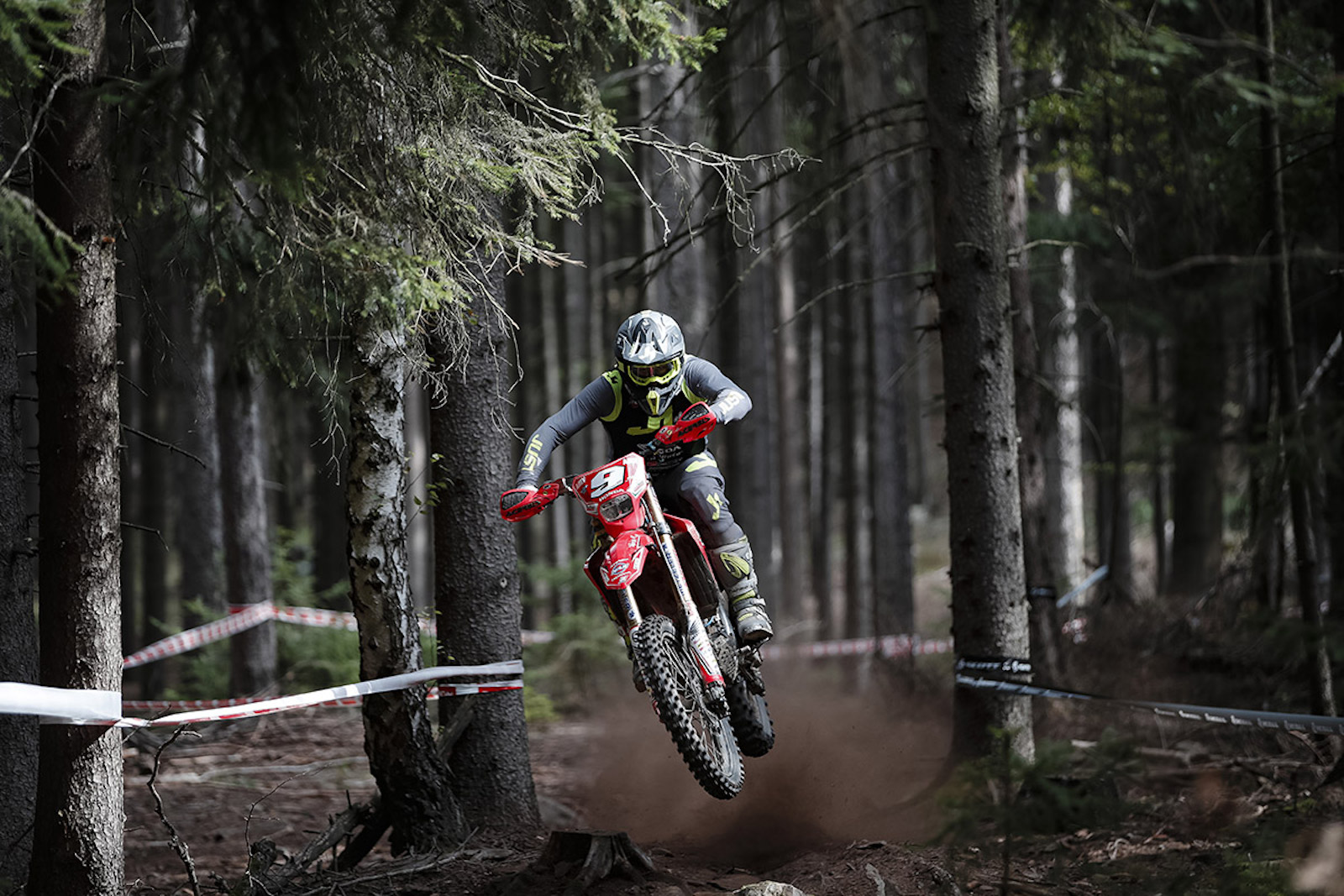 alex_salvini_endurogp_2019_rnd6_3148_560