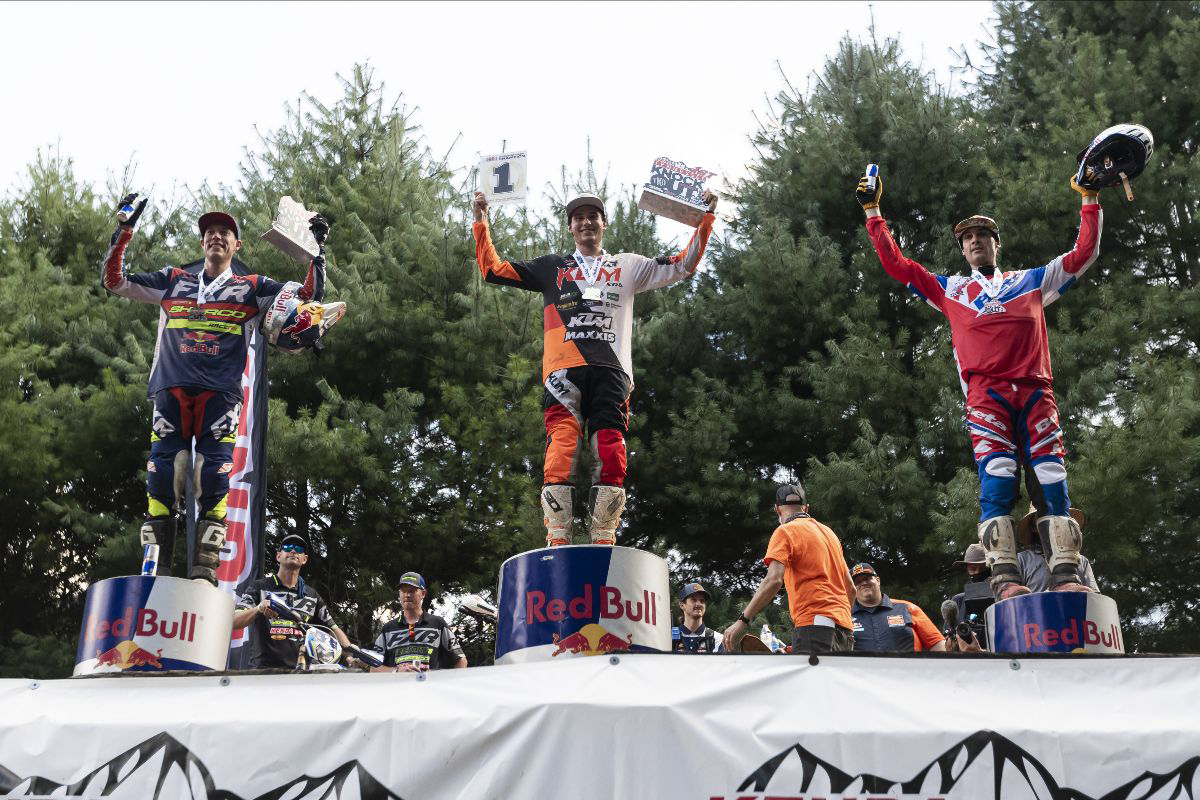 2020_tko_podium_