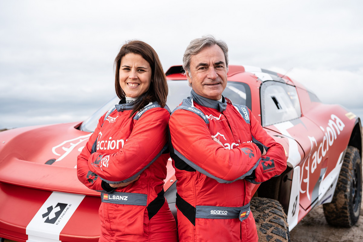 Laia Sanz “not leaving motorcycles” yet after Carlos Sainz rally team announcement
