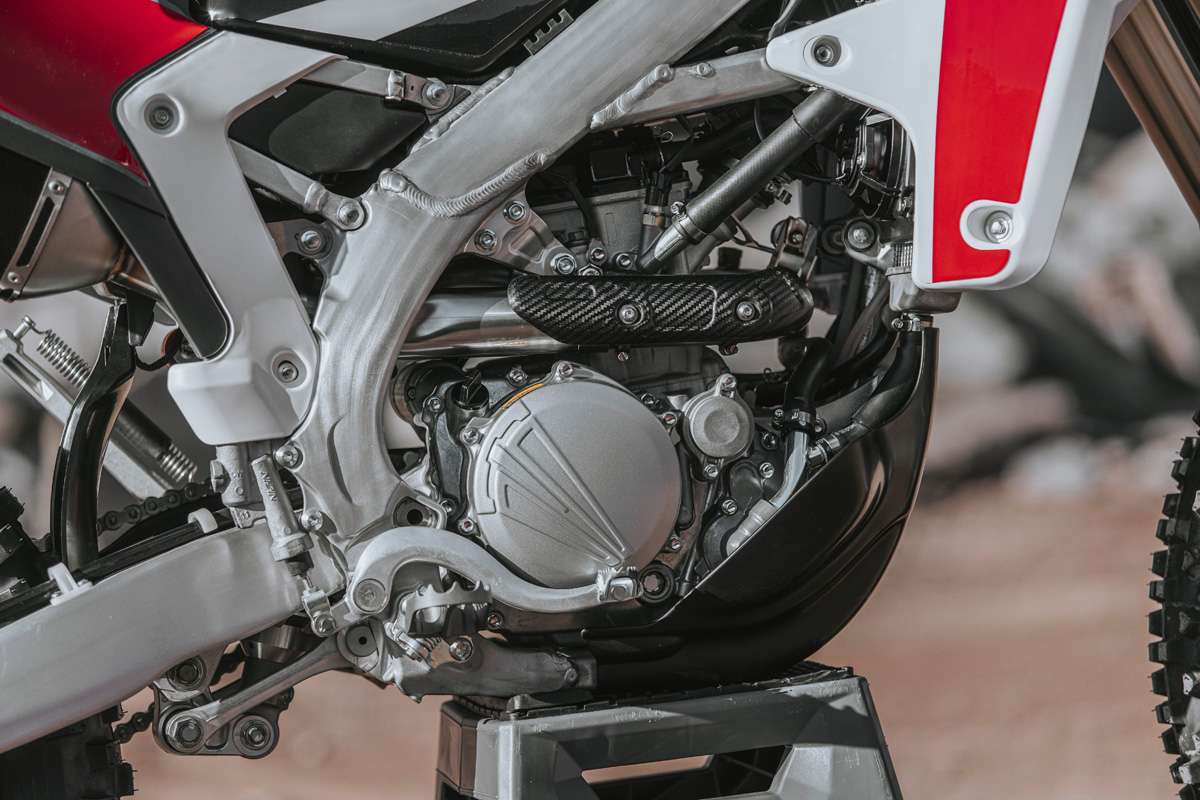 xef-250-static_7