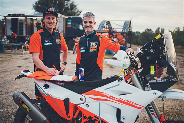 Daniel Sanders signs with KTM Factory Rally Team