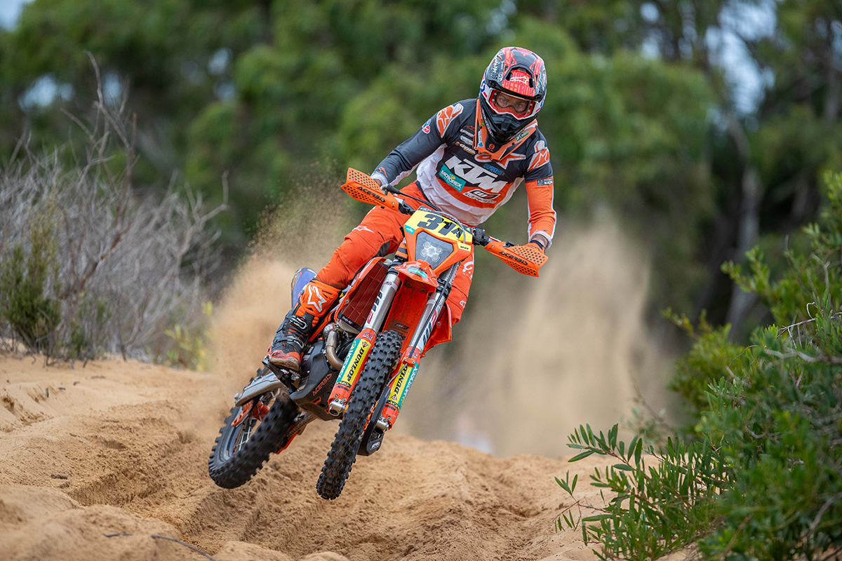 2021 AORC: Daniel Milner “unstoppable” as Australian Enduro finally sparks into life