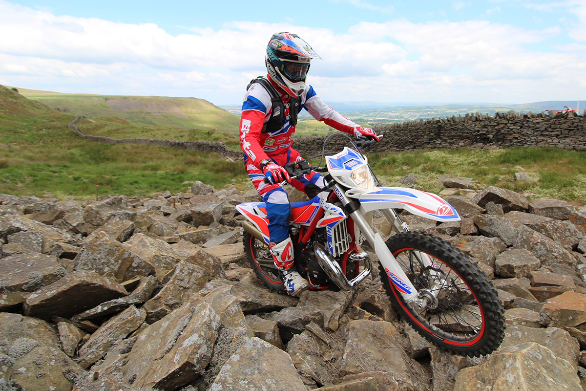 Tested: 2022 Beta 300 Xtrainer – Off-Road made easy