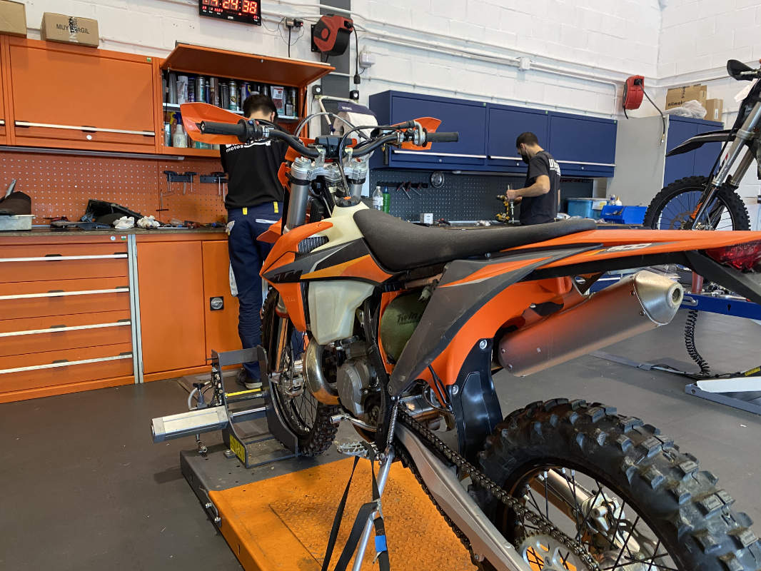 What happens at a KTM TPI two-stroke first service?