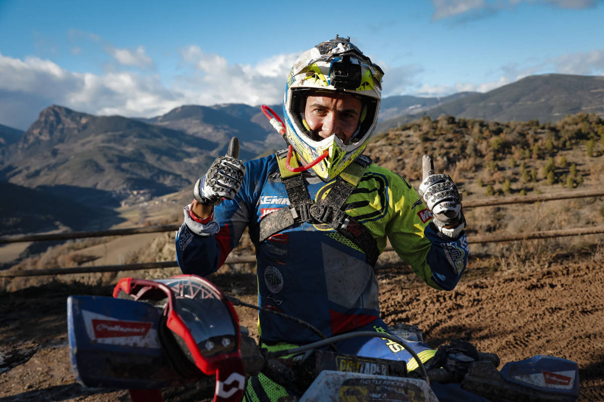 Mario Roman dominates Spanish Hard Enduro ahead of Walker