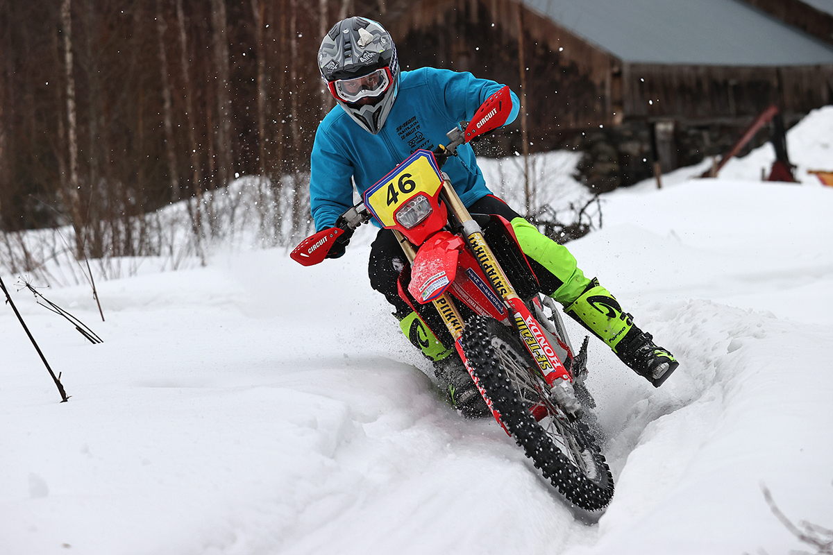 700 kilometres of snow – Eemil Pohjola conquers epic Lake Päijänne Finnish enduro