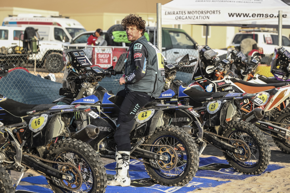 adrien-van-beveren_abu_dhabi_desert_challenge_2021_0405_preview