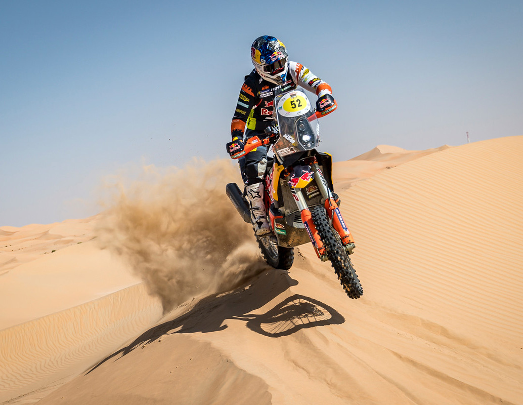 Abu Dhabi Desert Challenge: Walkner leads Van Beveren after stage 2