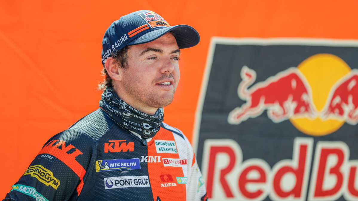 Abu Dhabi Desert Challenge: Walkner wins ahead of Van Beveren