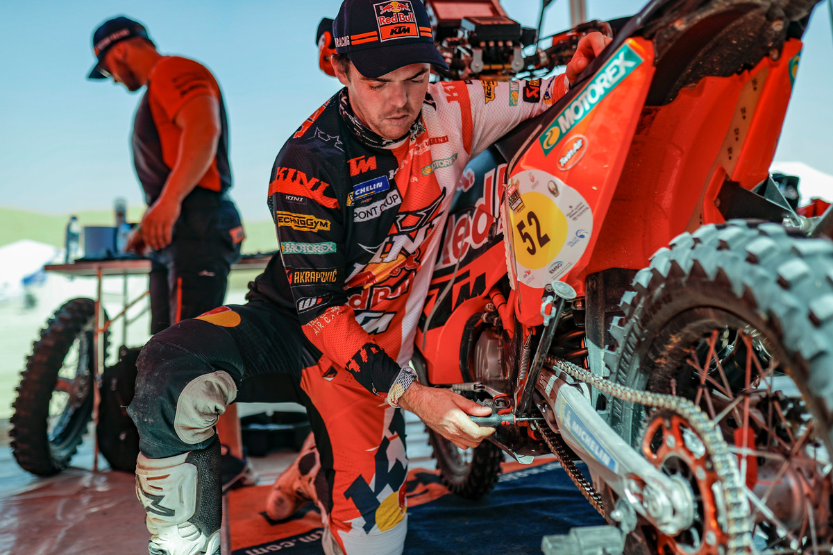 matthias-walkner_abu_dhabi_desert_challenge_2021_0540