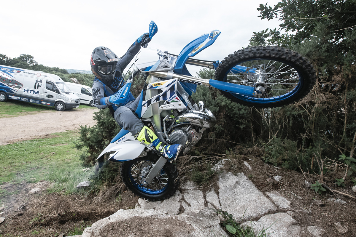 Can a carb still cut it on a two-stroke? Testing TM’s 300 EN