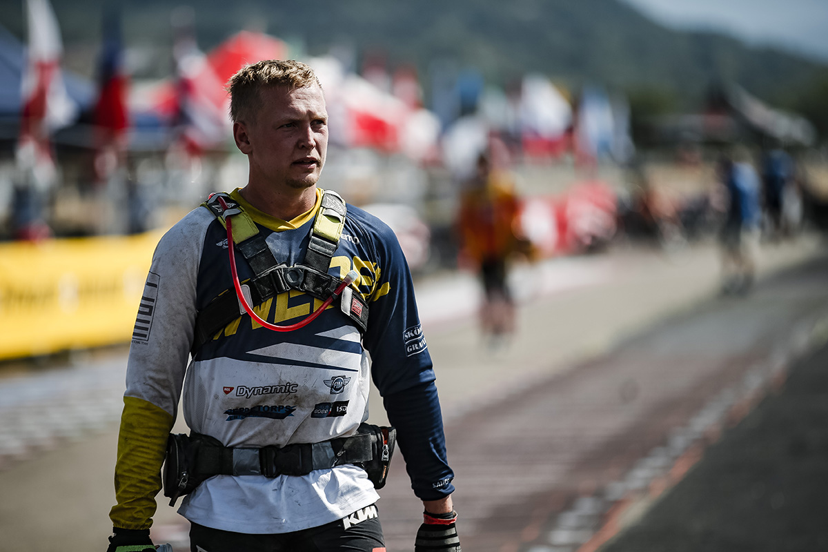 “I wasn’t ever thinking I’d get third” – Privateer Mikael Persson on stealing a Six Days podium 