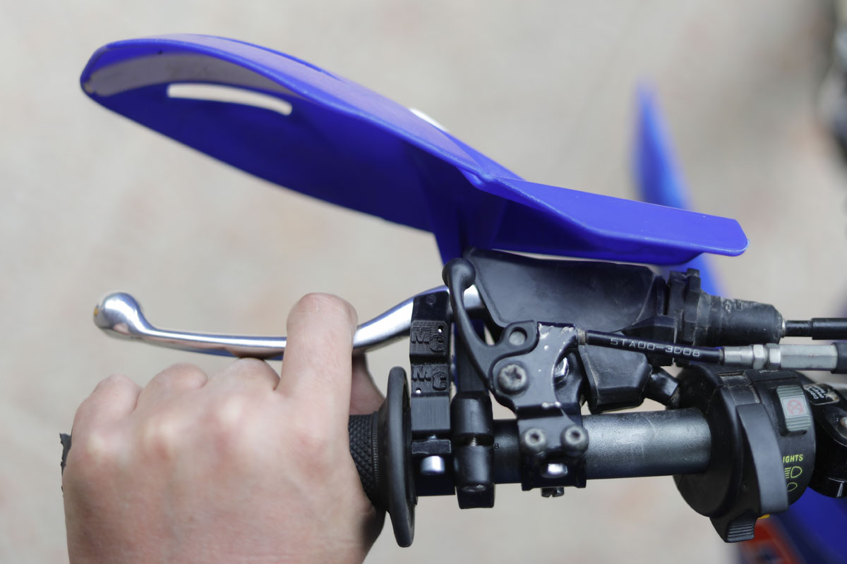 Tested: Motos Davins ‘Magnetic Clutch’ – forearm fatigue fixed?