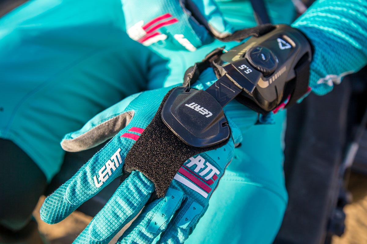 First look: Leatt 5.5 Wrist Brace