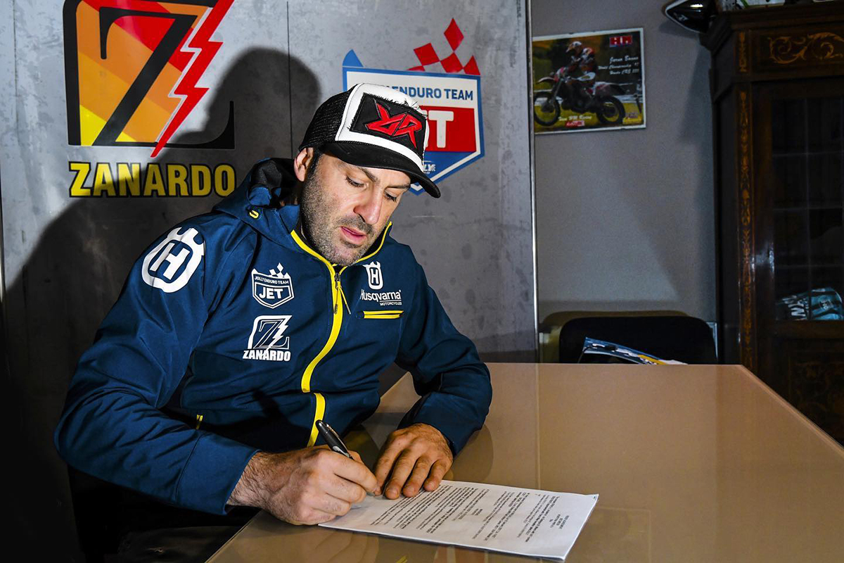 Alex Salvini returns to JET Zanardo Husqvarna for EnduroGP in 2022