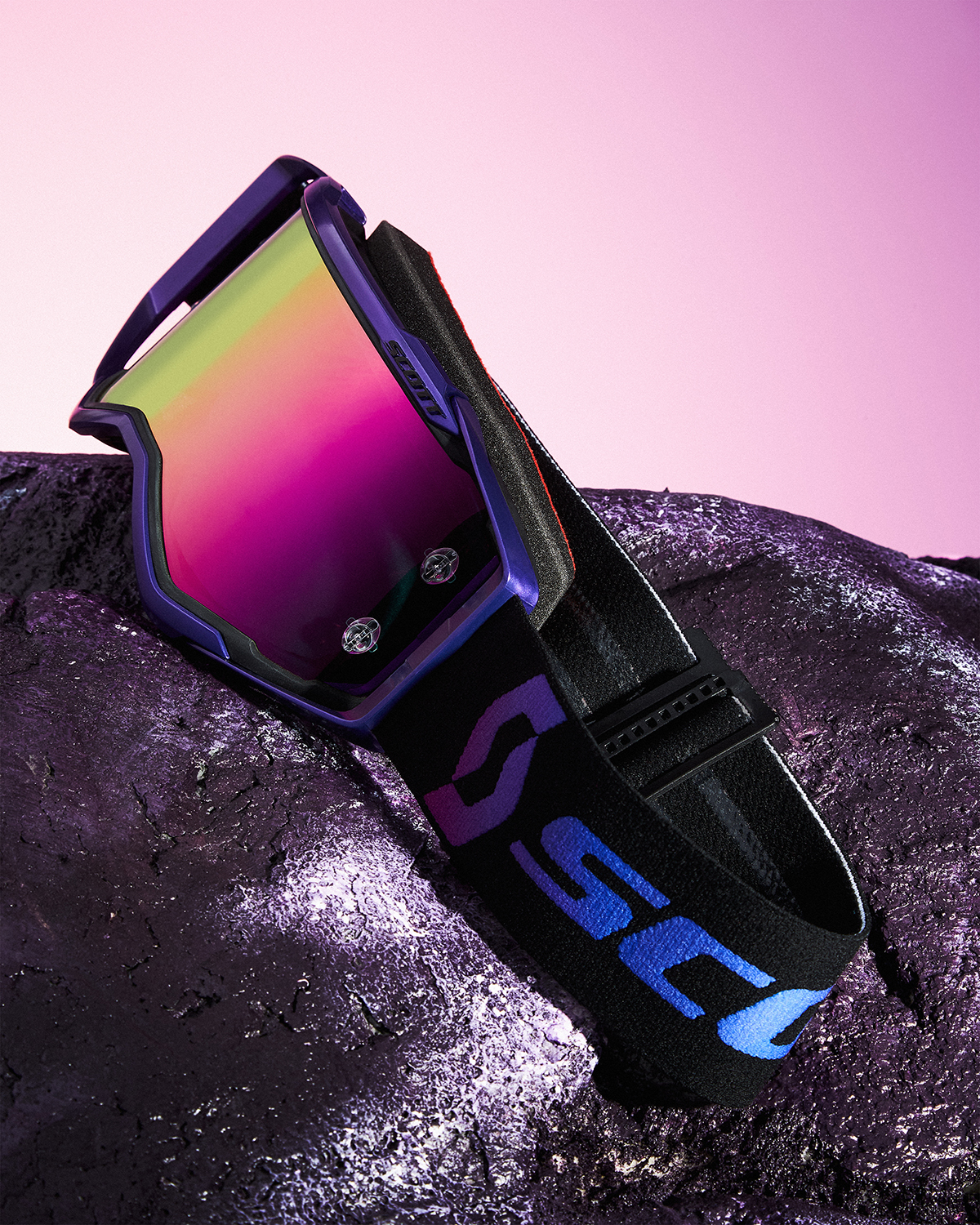 iridescent_closeup_1