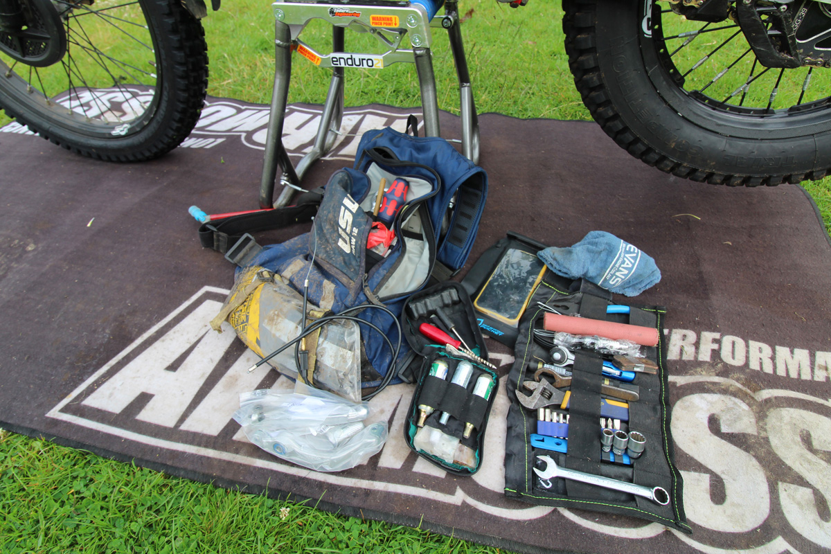 ssdt_uswe_raw_12_tools_jp_