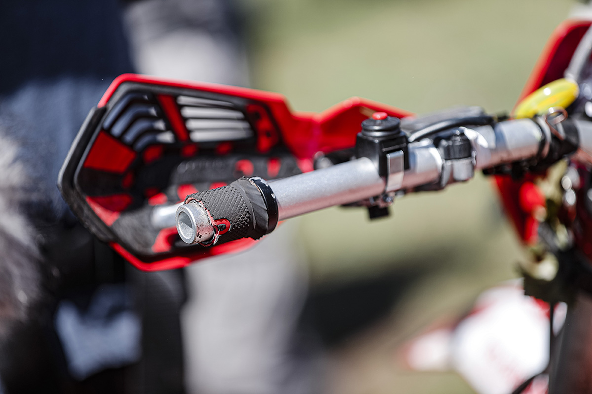 a_gomez_grip_hewc_2022_rnd2_xross_07897