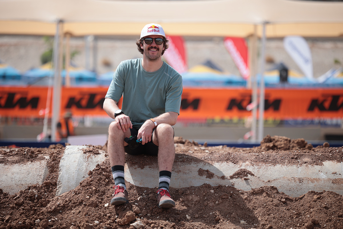 5 minutes: Mani Lettenbichler – “I had to learn walking again”