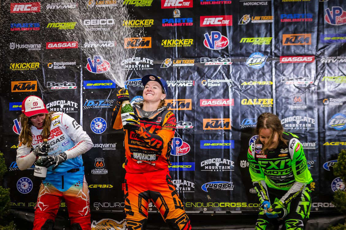 2022_ama_endurocross_final_reno_women-podium