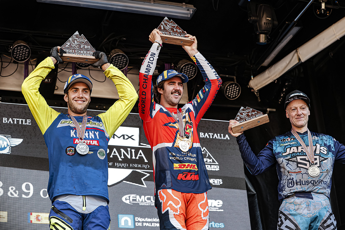 final_podium_hewc_2022_rnd8_hixpania-hard-enduro_13106