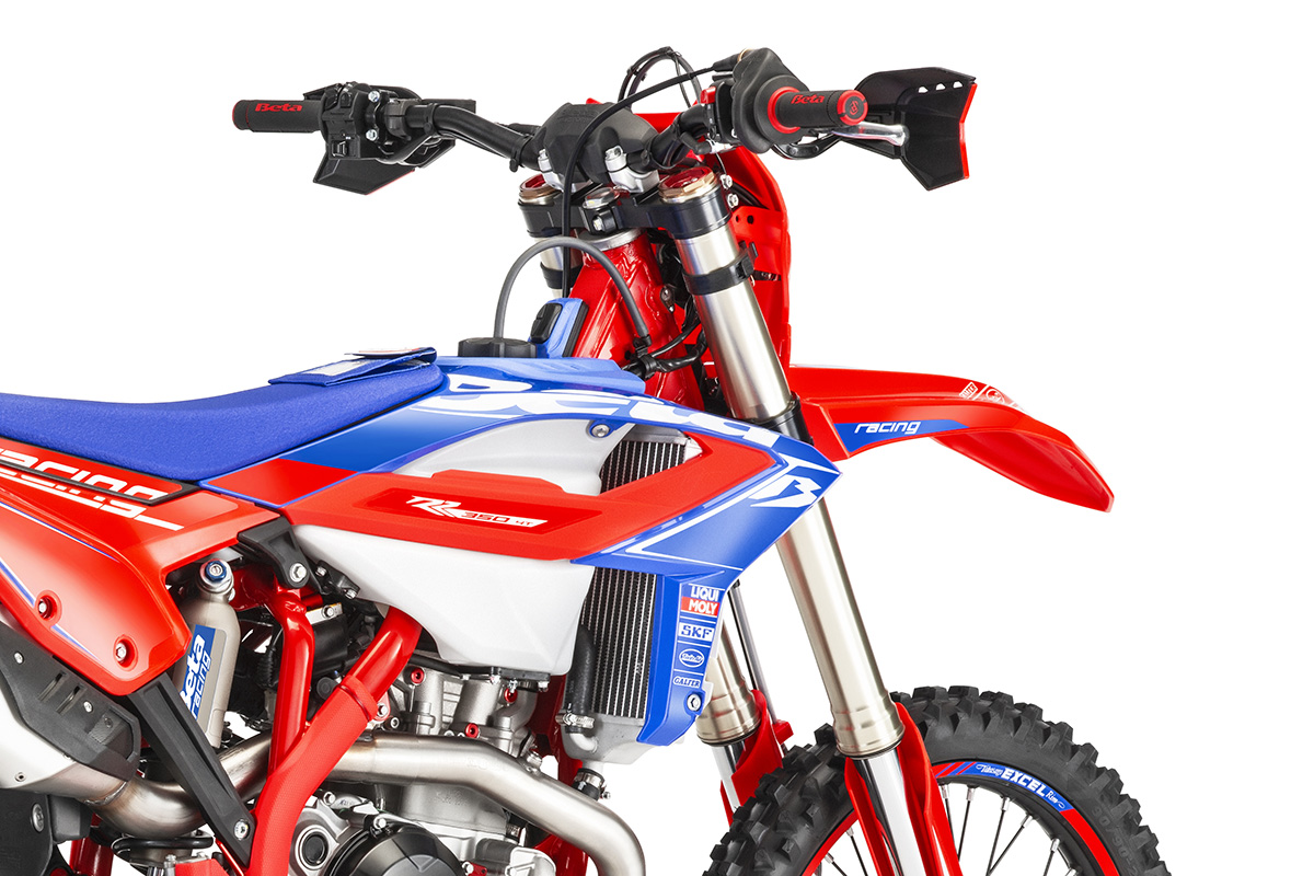 beta_detail_rr-racing-4t-back
