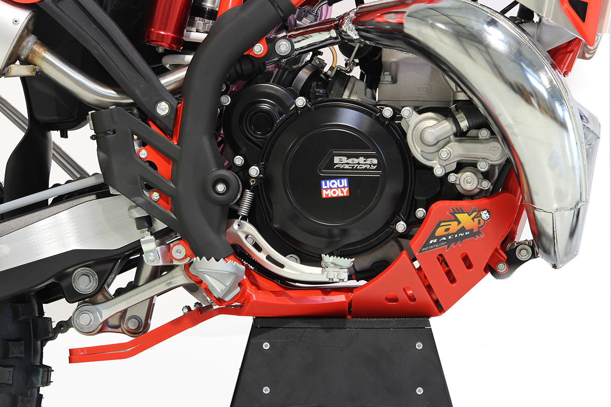 Quick look: BETA 300 XTrainer AXP hard enduro protection parts