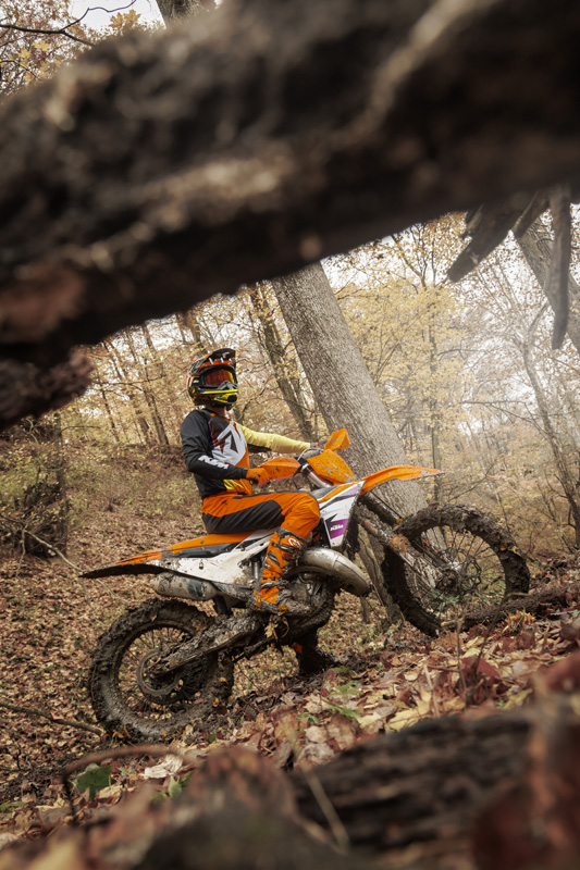 my24-ktm-125-xc_static_static