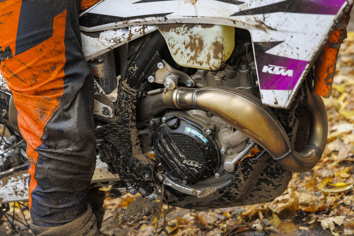 my24-ktm-350-xc-f_engine
