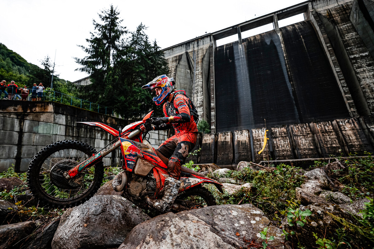 Red Bull Romaniacs Results: Storms causes day one havoc – Mani Lettenbichler takes charge