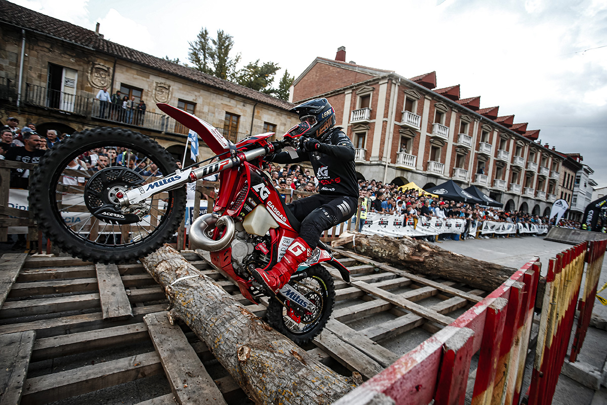 Hixpania replaces The Roof of Africa – 2023 HEWC calendar updated