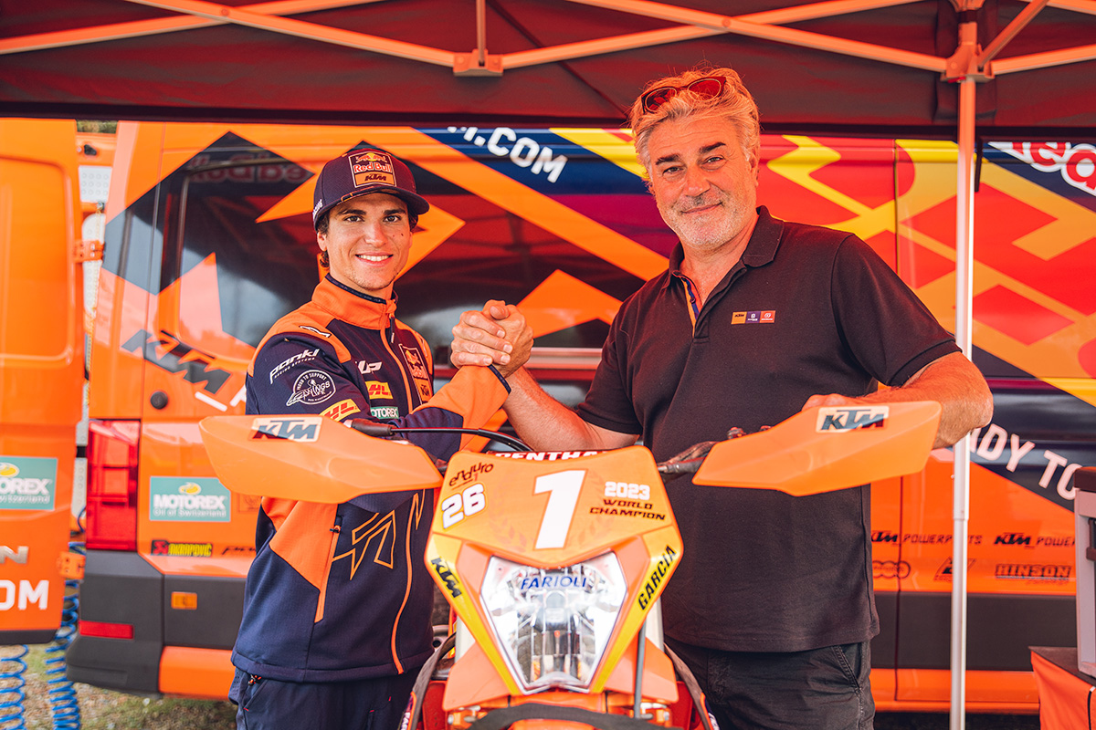 Josep Garcia signs new 3-year contract with KTM