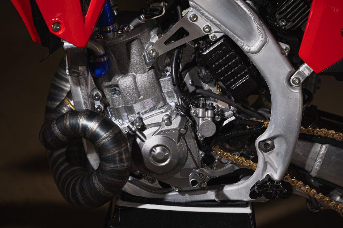 Honda CRF 450 into a fuel injected 500cc two-stroke anyone?
