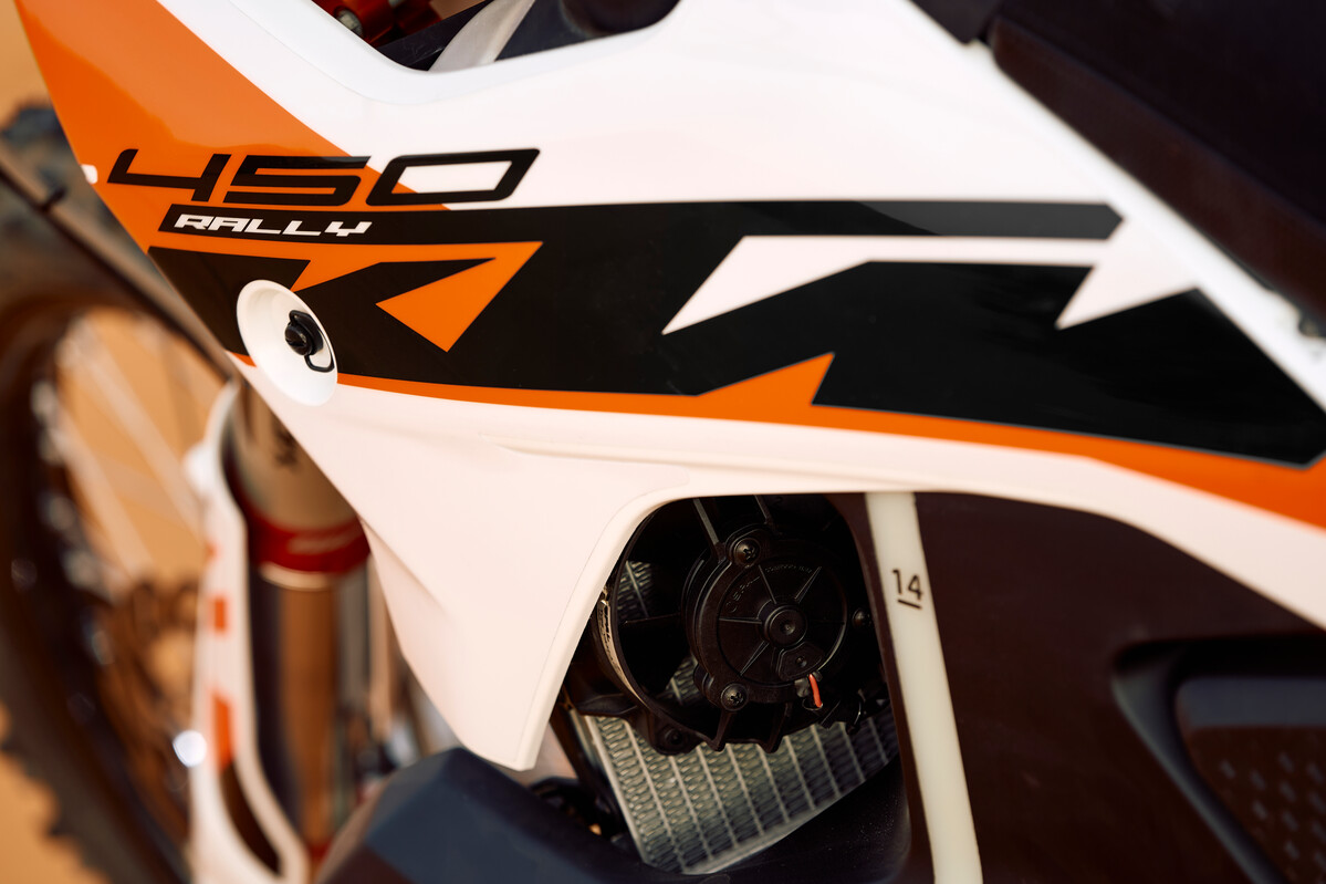 586457_my25_ktm_450_rally-replica-_details_parts