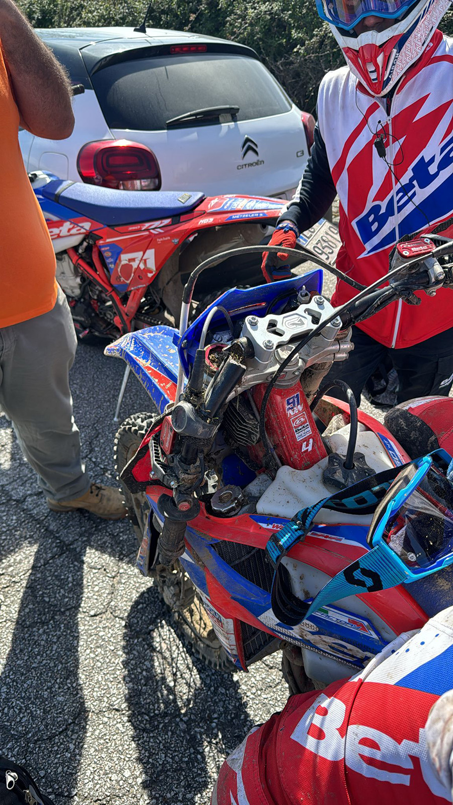 nathan_watson_endurogp_valpacos_crash