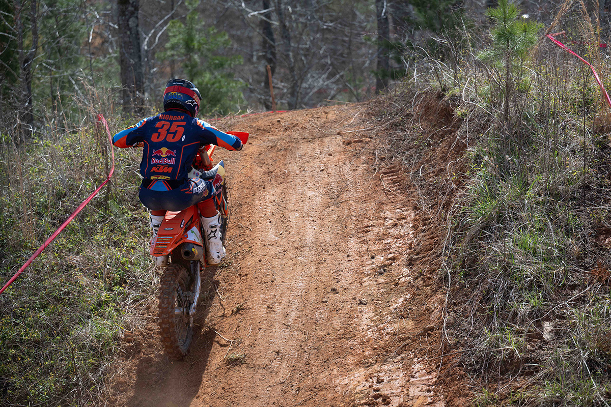 angus-riordan-02-fmf-ktm-factory-racing-team-landers-warrior-sp_p16474
