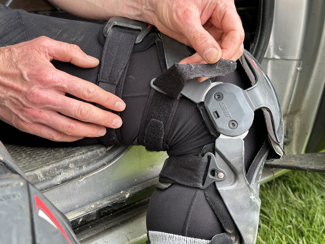 enduro21_leatt_x-pro_knee_braces_tested_19
