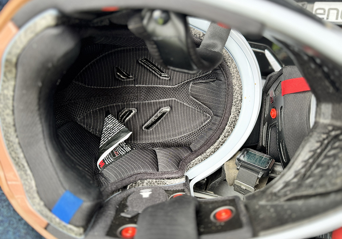 fox_v3_rs_helmet_tested_enduro21_img_1444-copy
