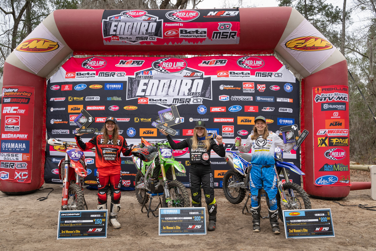 womens-elite-podium