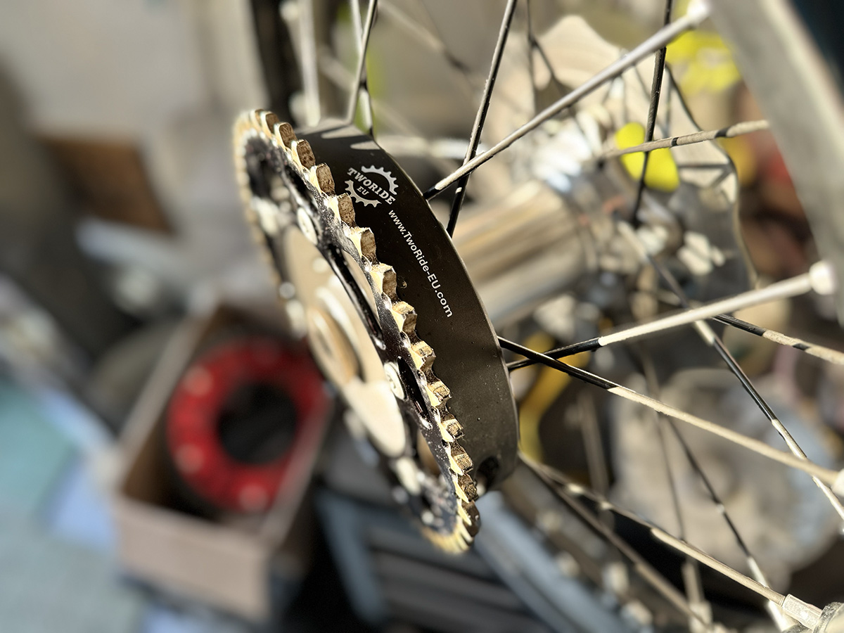 Quick look: Chain Tangle Eliminator GEN-II – fits in seconds, stop smashed cases